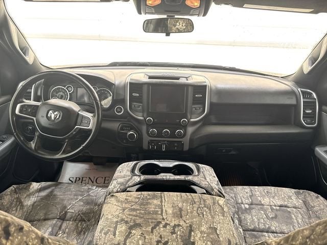 2022 RAM 1500 Big Horn Quad Cab 4x2 6'4" Box