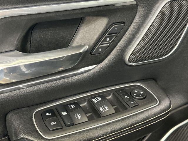 2022 RAM 1500 Laramie Crew Cab 4x4 5'7" Box