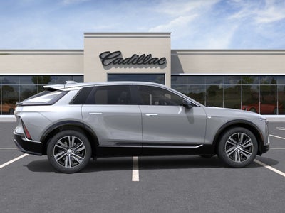 2024 Cadillac LYRIQ Luxury 2