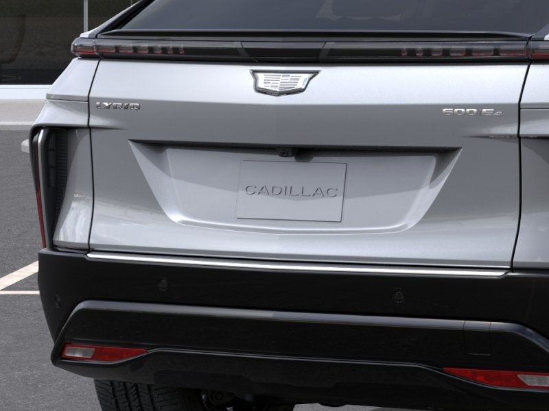 2024 Cadillac LYRIQ Luxury 2