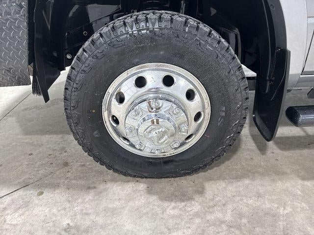 2022 RAM 3500 Laramie Crew Cab 4x4 8' Box
