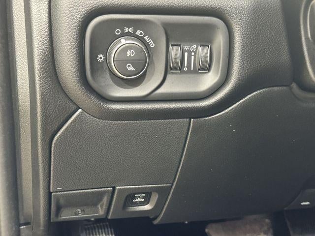 2022 RAM 3500 Laramie Crew Cab 4x4 8' Box