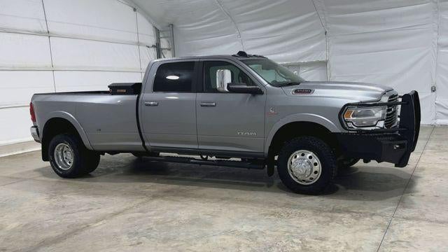 2022 RAM 3500 Laramie Crew Cab 4x4 8' Box