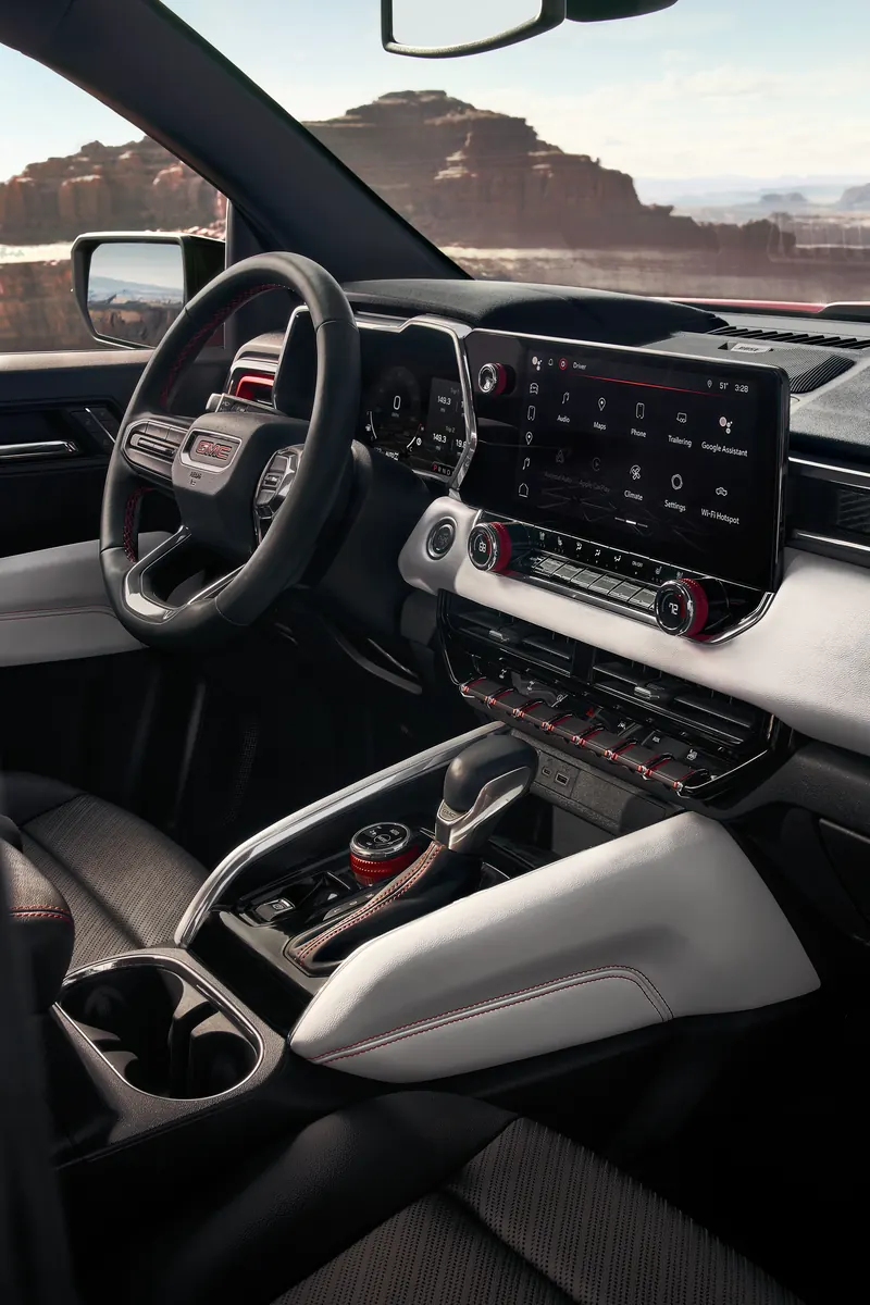 2026 GMC Canyon infotainment system at Spence GMC in Thomasville GA